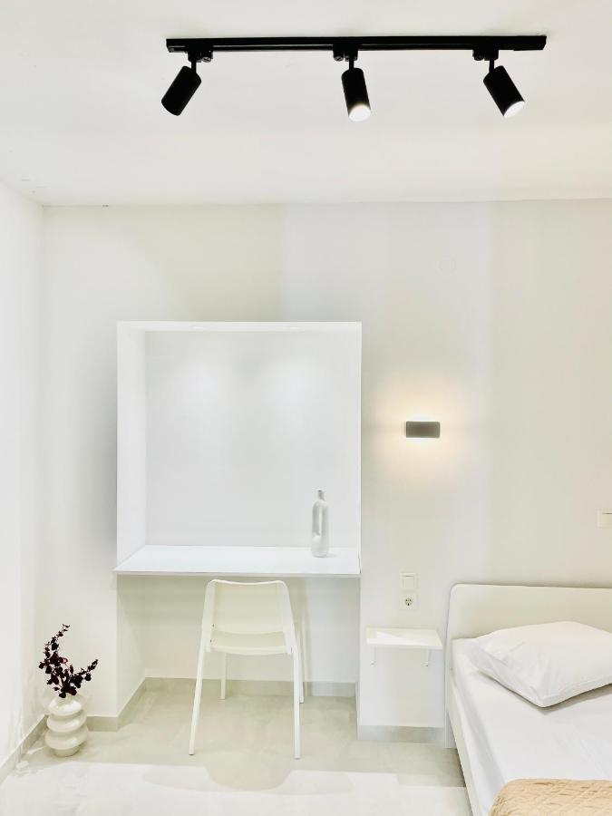 White Studio بريفيزا المظهر الخارجي الصورة